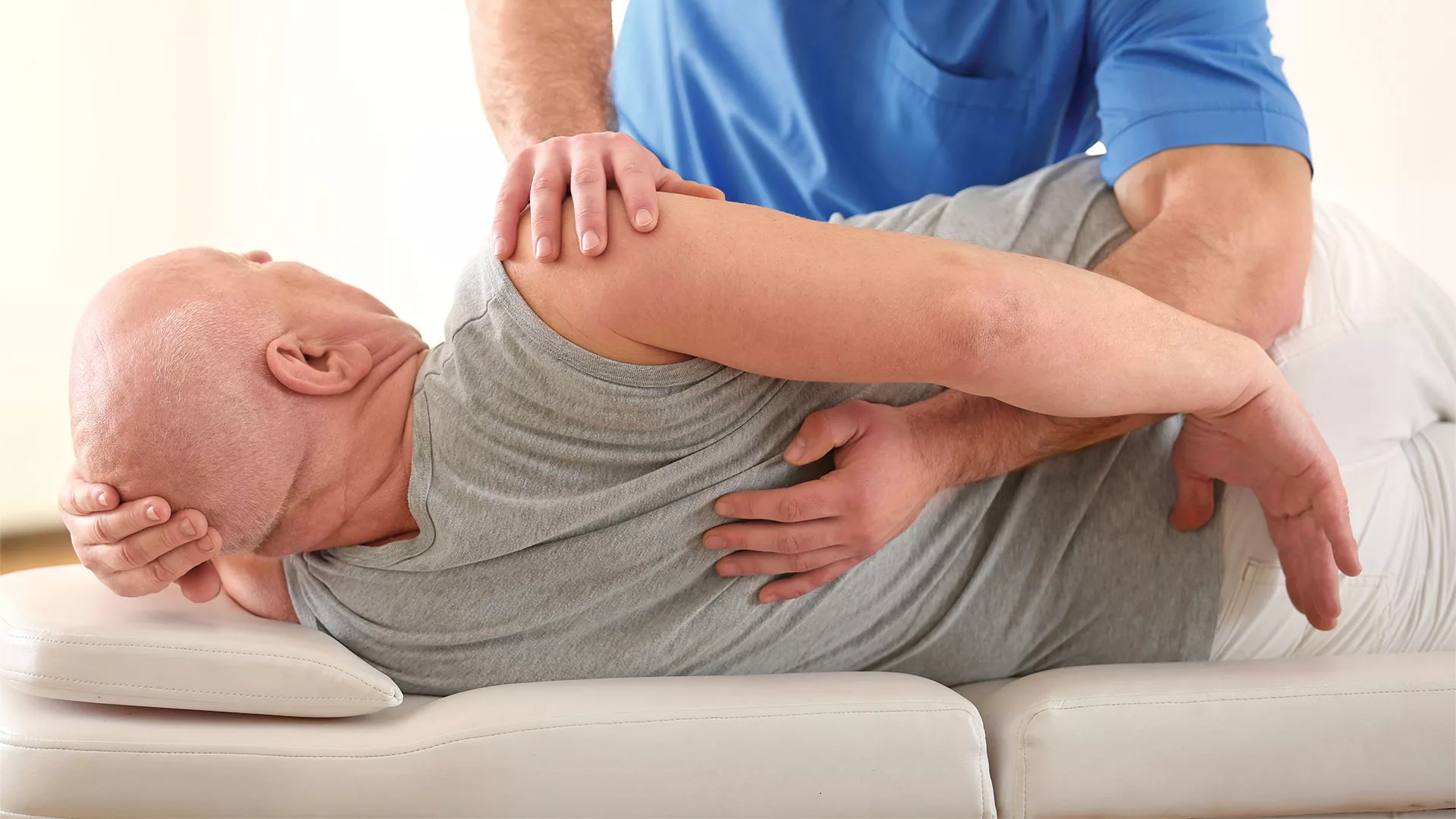 إصابات الحبل الشوكي بالعلاج الطبيعي